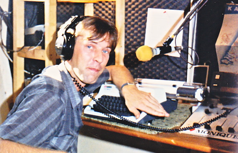 Het is vandaag 20 november... 1993 (audio)