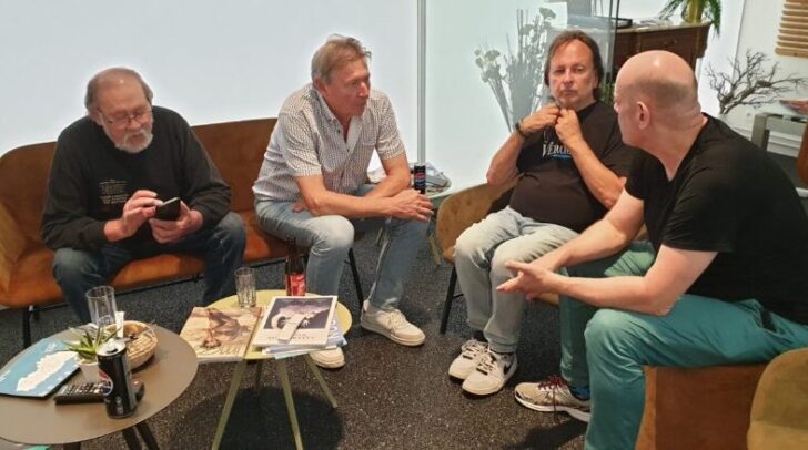 Blad 2220: Qmusic, Jinglegek, MENT55