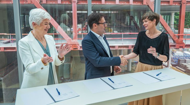 Nieuwe beheersovereenkomst VRT: meer speelruimte binnen reclameplafond